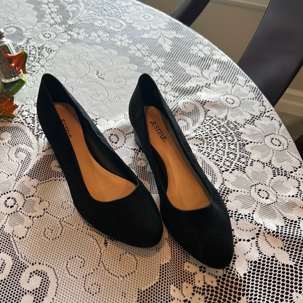 VELVET SHOES